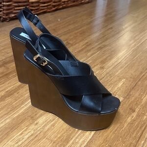 Steve Madden Black and Brown galaxy Wedge Sandals 7 EUC